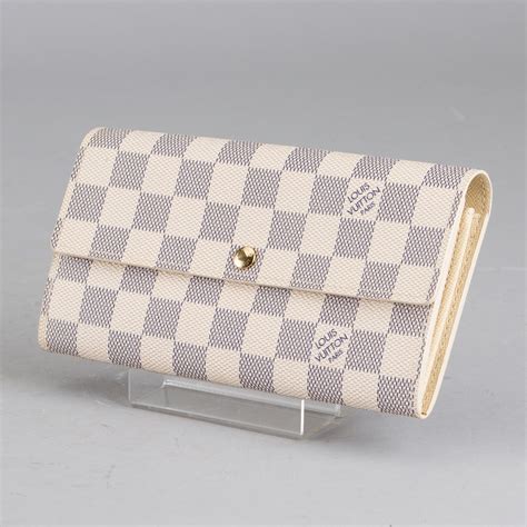 louis vuitton damier azur victorine wallet|Louis Vuitton sarah wallet damier.